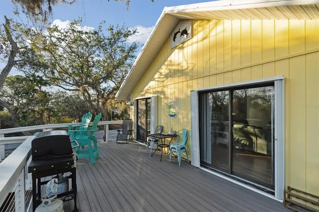 $535,000 | 12631 Hodgson Avenue, Cedar Key, FL 32625