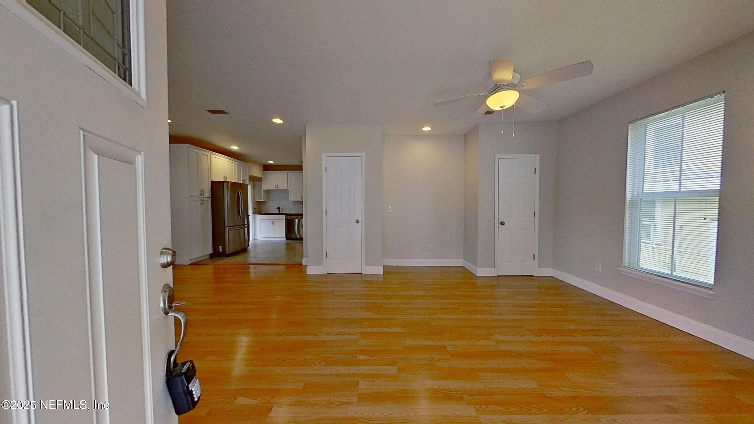 1844 Thacker Avenue Jacksonville, FL 32207 - Photo 5 of 26 08202025_200247