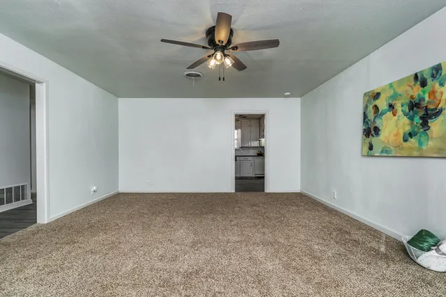 $135,000 | 721 North Floyd Avenue, Tulia, TX 79088