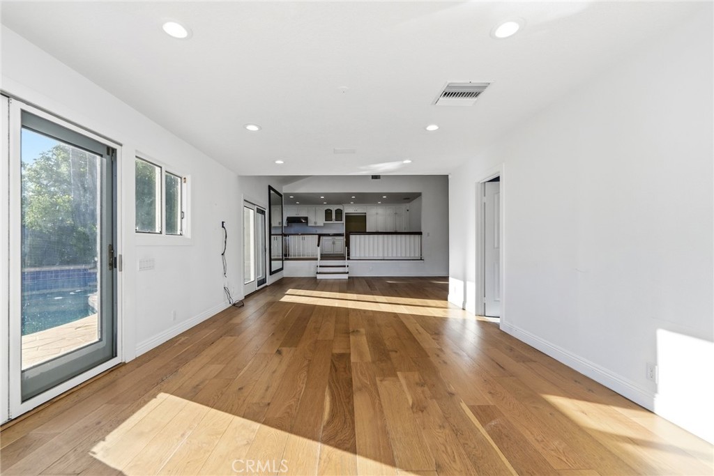 23721 Sarda Road Valencia, CA 91355 - Photo 24 of 46 Gallery Image 24