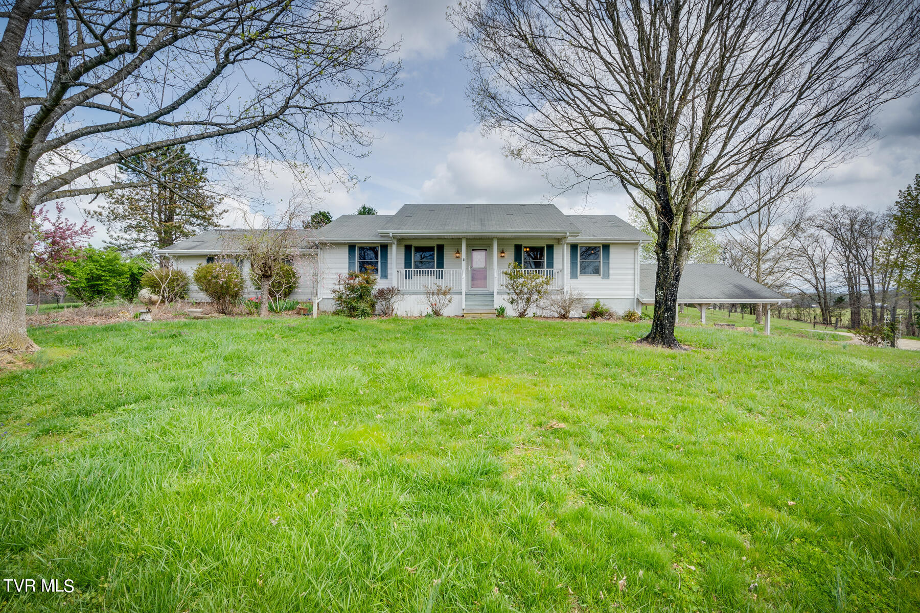 2120 Bright Hope Road Greeneville, TN 37743 - Photo 1 of 62 001