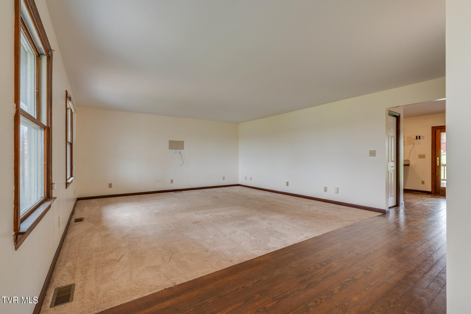2120 Bright Hope Road Greeneville, TN 37743 - Photo 6 of 62 006