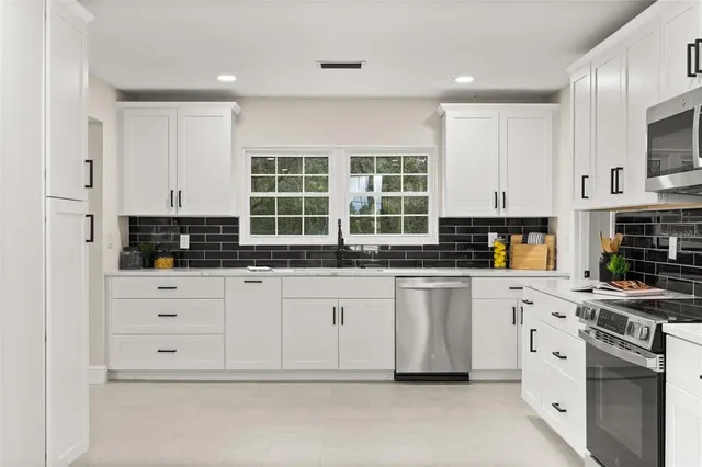 $675,000 | 6941 Tallow Tree Road, Sanford, FL 32771