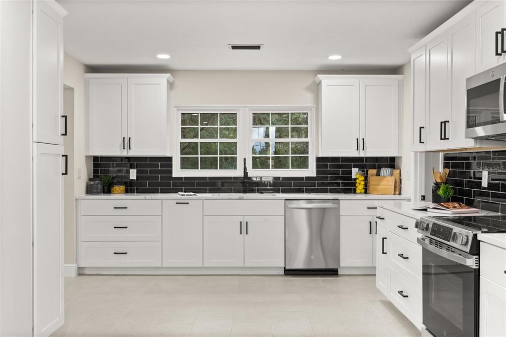 6941 Tallow Tree Road Sanford, FL 32771 - Photo 9 of 48