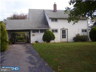 12 Goldengate Road Levittown, PA 19057 - Photo 1 of 4 Exterior Front
