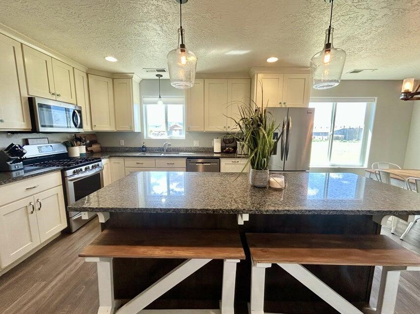 310 625 East Enterprise, UT 84725 - Photo 10 of 36 10 20260419045832695303000000-o