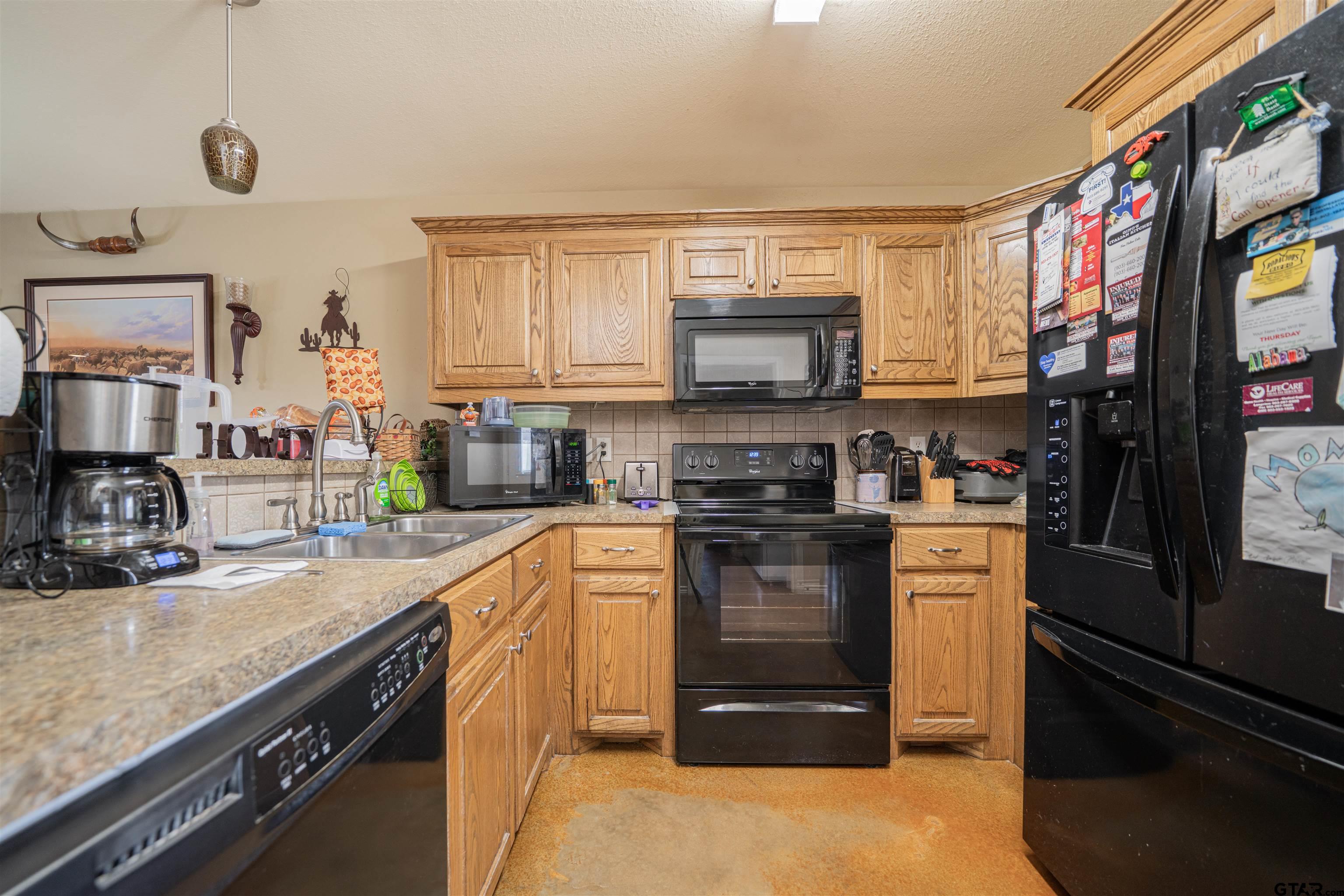 271 Lawrence Road Longview, TX 75605 - Photo 13 of 42