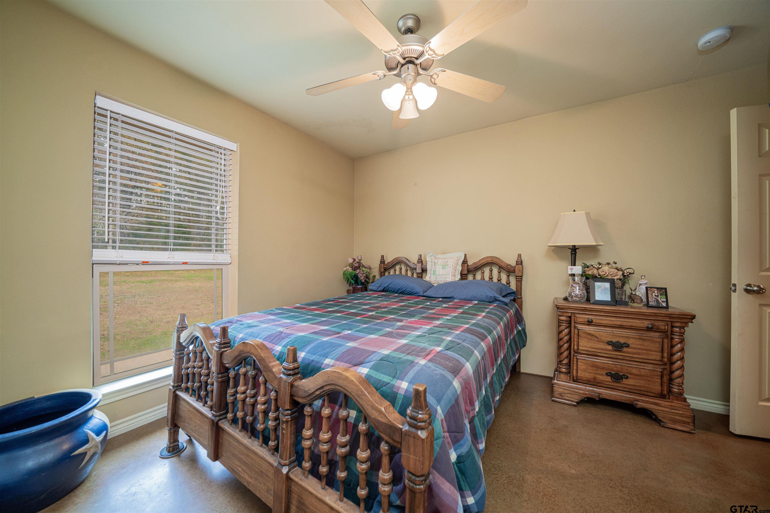 271 Lawrence Road Longview, TX 75605 - Photo 23 of 42