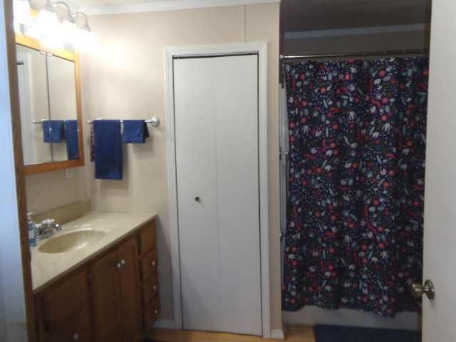 301 Knott Road Niles, MI 49120 - Photo 31 of 57 Bathroom