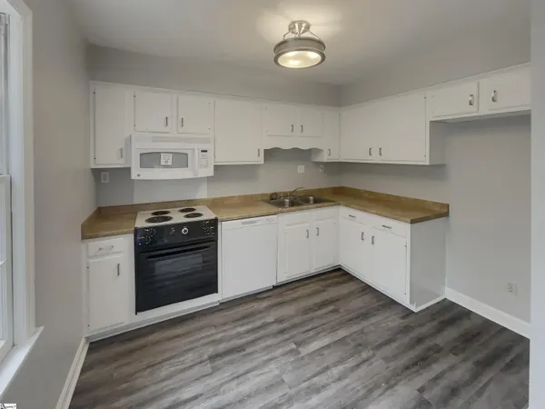 $94,000 | 1460 Dover Road, Unit A, Spartanburg, SC 29301