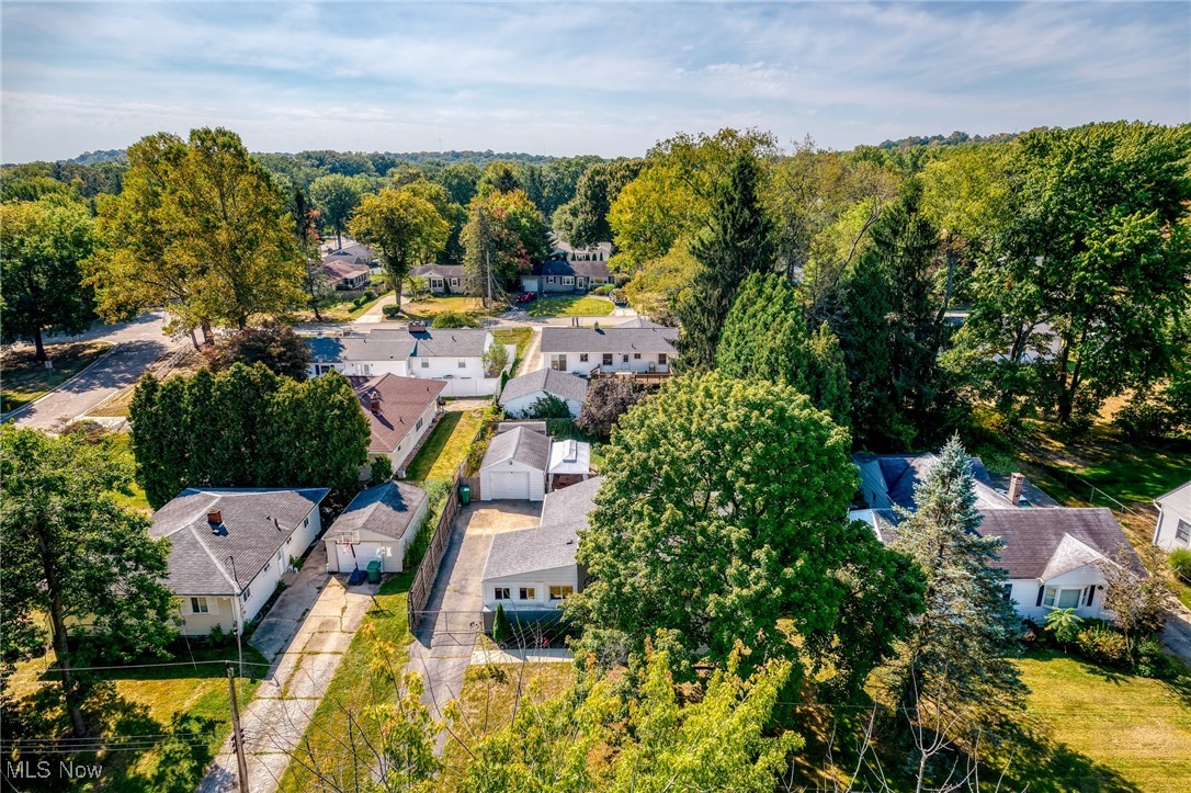 2514 Carson Road Akron, OH 44333 - Photo 33 of 48 Aerial view of residential area