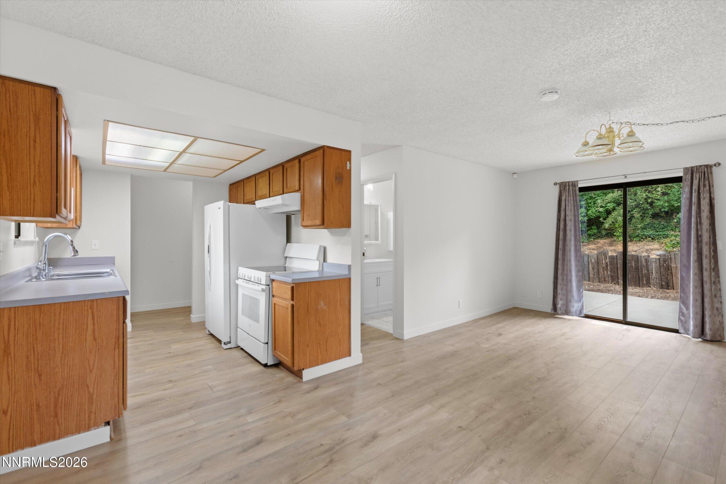 1855 Severn Drive Reno, NV 89503 - Photo 11 of 42 14-0Y7A1779