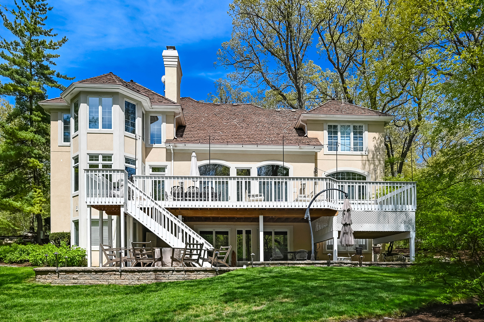 9301 Falling Waters Drive East Burr Ridge, IL 60527 - Photo 44 of 52 front view of a house with a yard