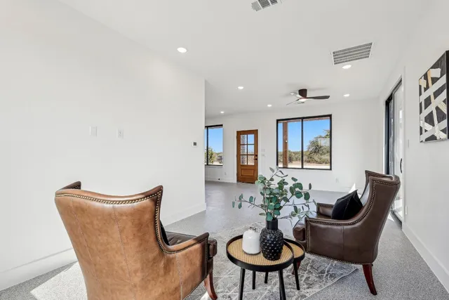 $950,000 | 138 Cloudwood Ranch Road, Briggs, TX 78608