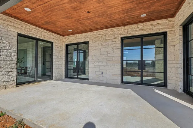 $950,000 | 138 Cloudwood Ranch Road, Briggs, TX 78608