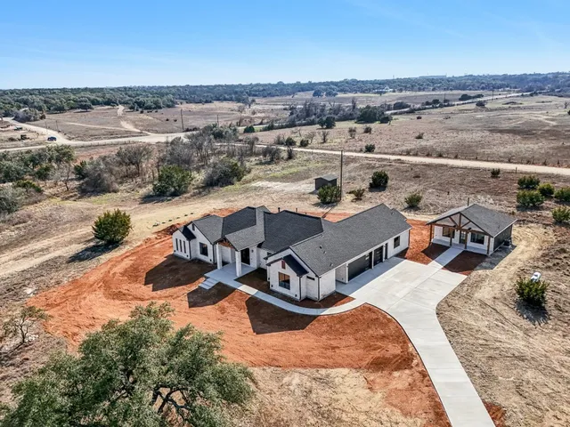 $950,000 | 138 Cloudwood Ranch Road, Briggs, TX 78608