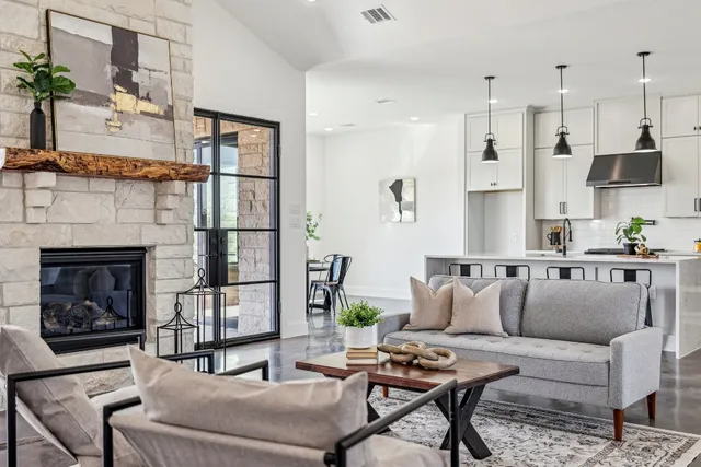 $950,000 | 138 Cloudwood Ranch Road, Briggs, TX 78608