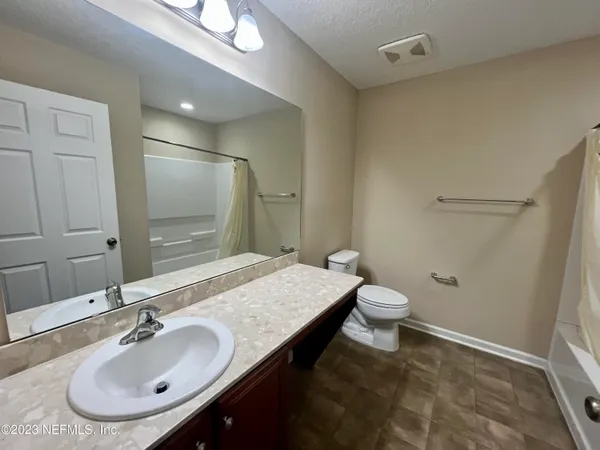 $1,995 | 3168 Angora Bay Drive, Middleburg, FL 32068