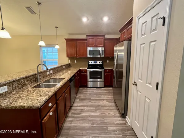 $1,995 | 3168 Angora Bay Drive, Middleburg, FL 32068