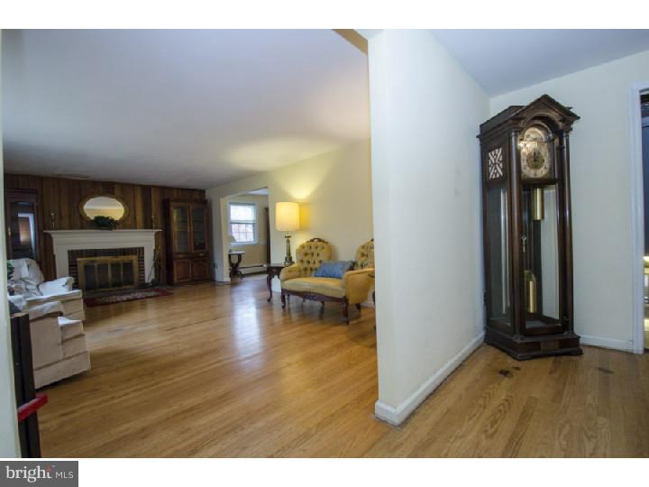 138 Brookside Road Newtown Square, PA 19073 - Photo 3 of 24
