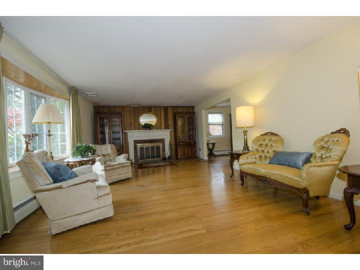 138 Brookside Road Newtown Square, PA 19073 - Photo 5 of 24