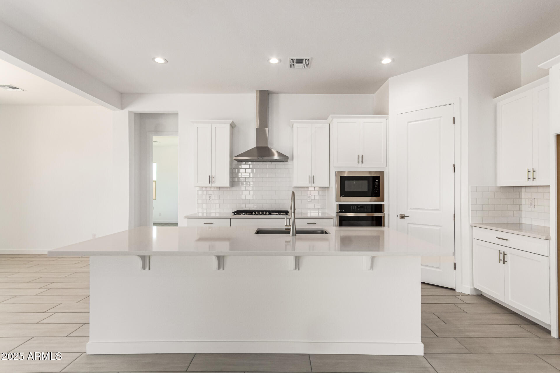 20155 West Monterey Way Buckeye, AZ 85396 - Photo 5 of 41 12-Monterey