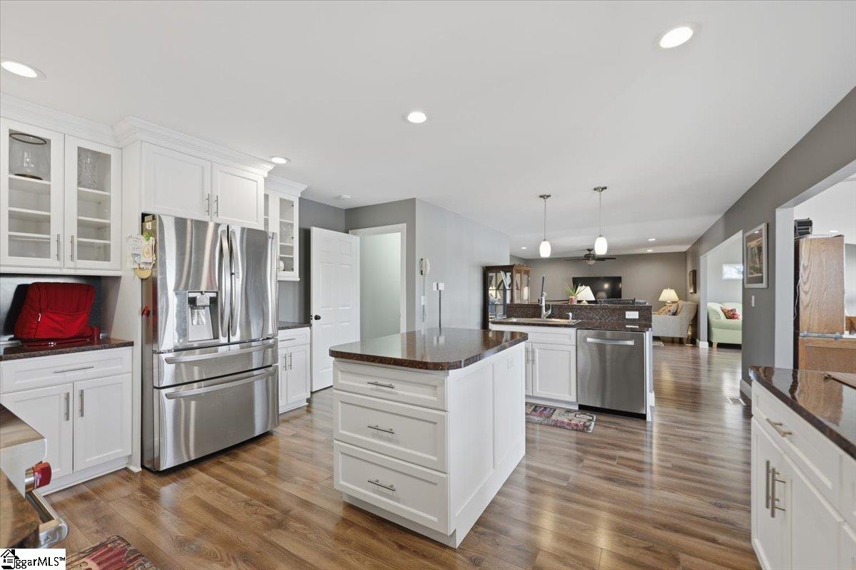 227 Forest Cove Road Anderson, SC 29626 - Photo 13 of 47