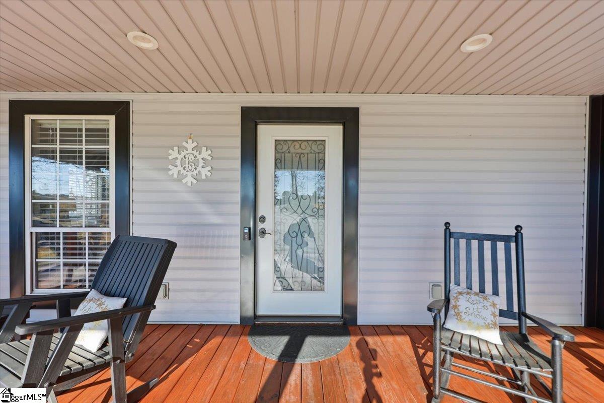 227 Forest Cove Road Anderson, SC 29626 - Photo 3 of 47