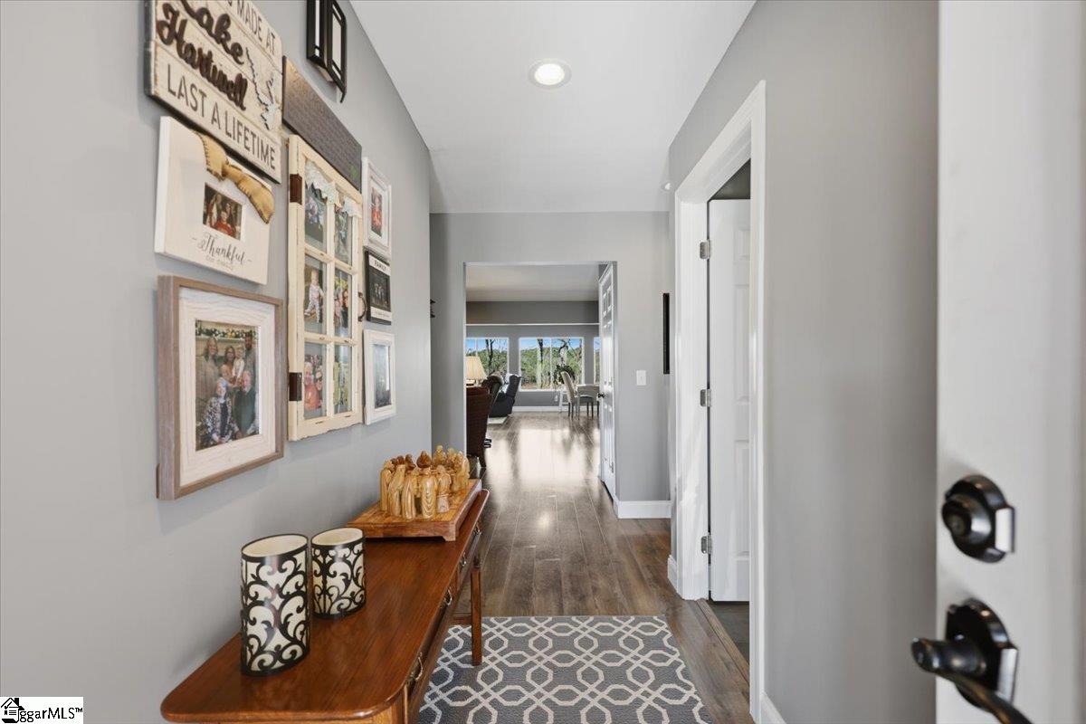 227 Forest Cove Road Anderson, SC 29626 - Photo 4 of 47