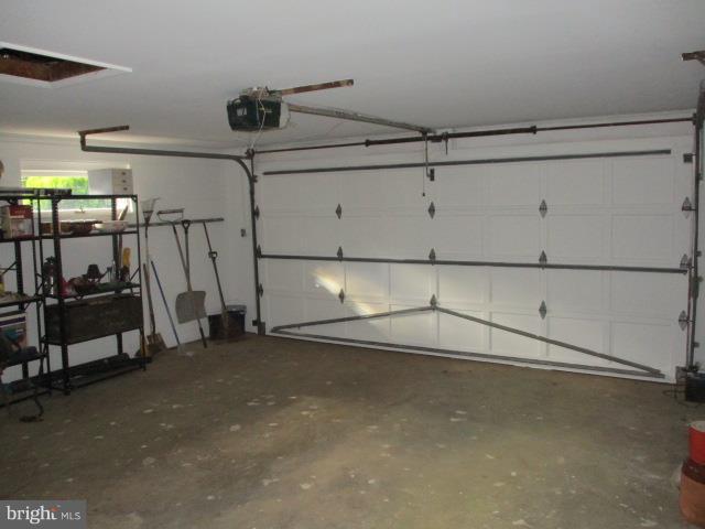 9906 Indian Queen Point Road Fort Washington, MD 20744 - Photo 31 of 39 Garage