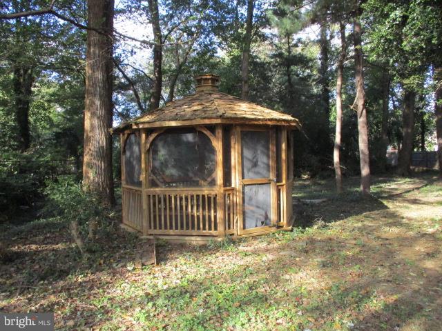 9906 Indian Queen Point Road Fort Washington, MD 20744 - Photo 34 of 39 Gazebo