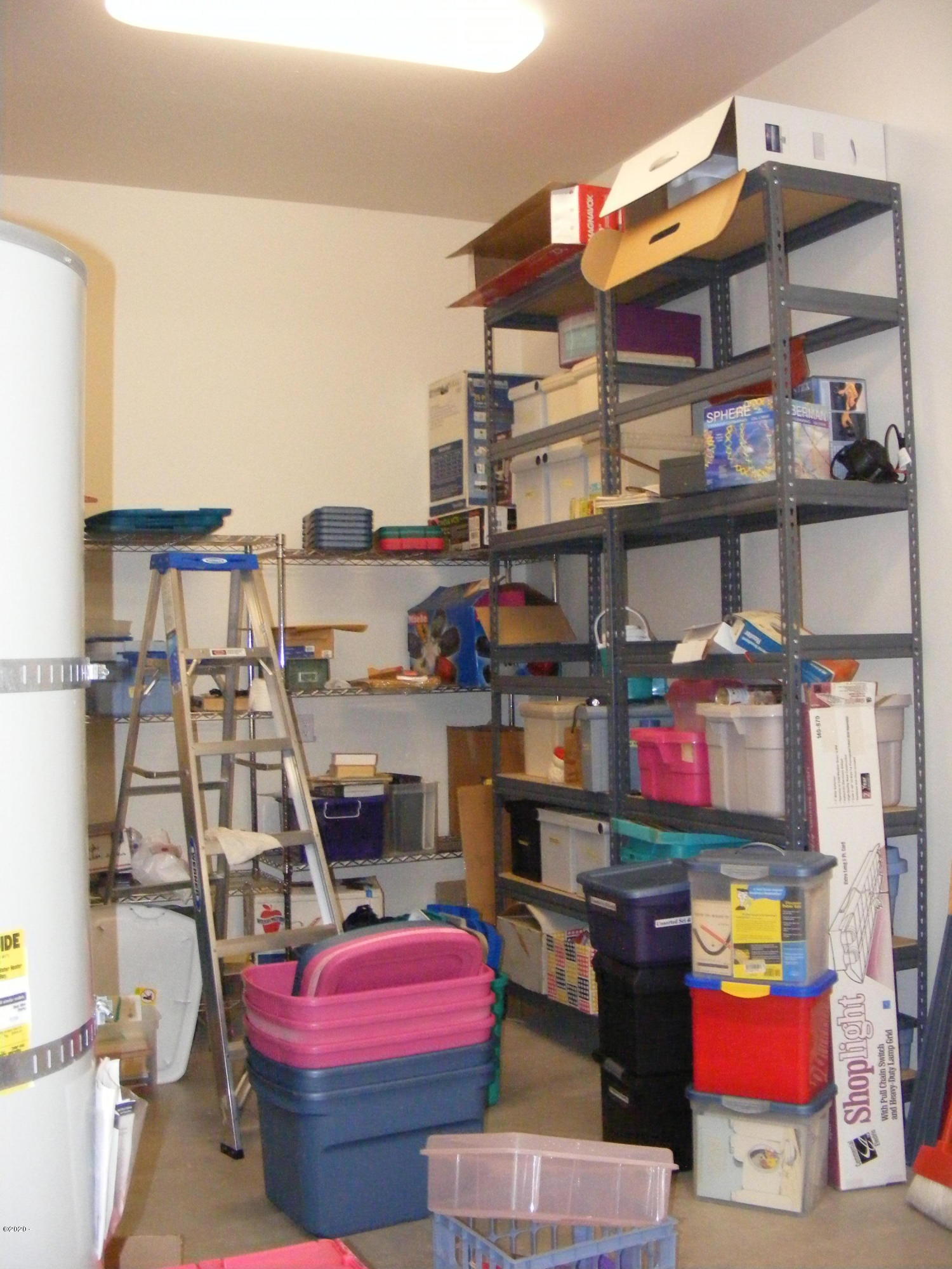 415 Northwest 19th Street Newport, OR 97365 - Photo 39 of 40 Storage room