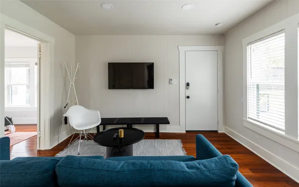 $1,100 | 114 Redan Street, Unit 3, Houston, TX 77009