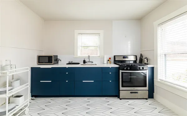 $1,100 | 114 Redan Street, Unit 3, Houston, TX 77009