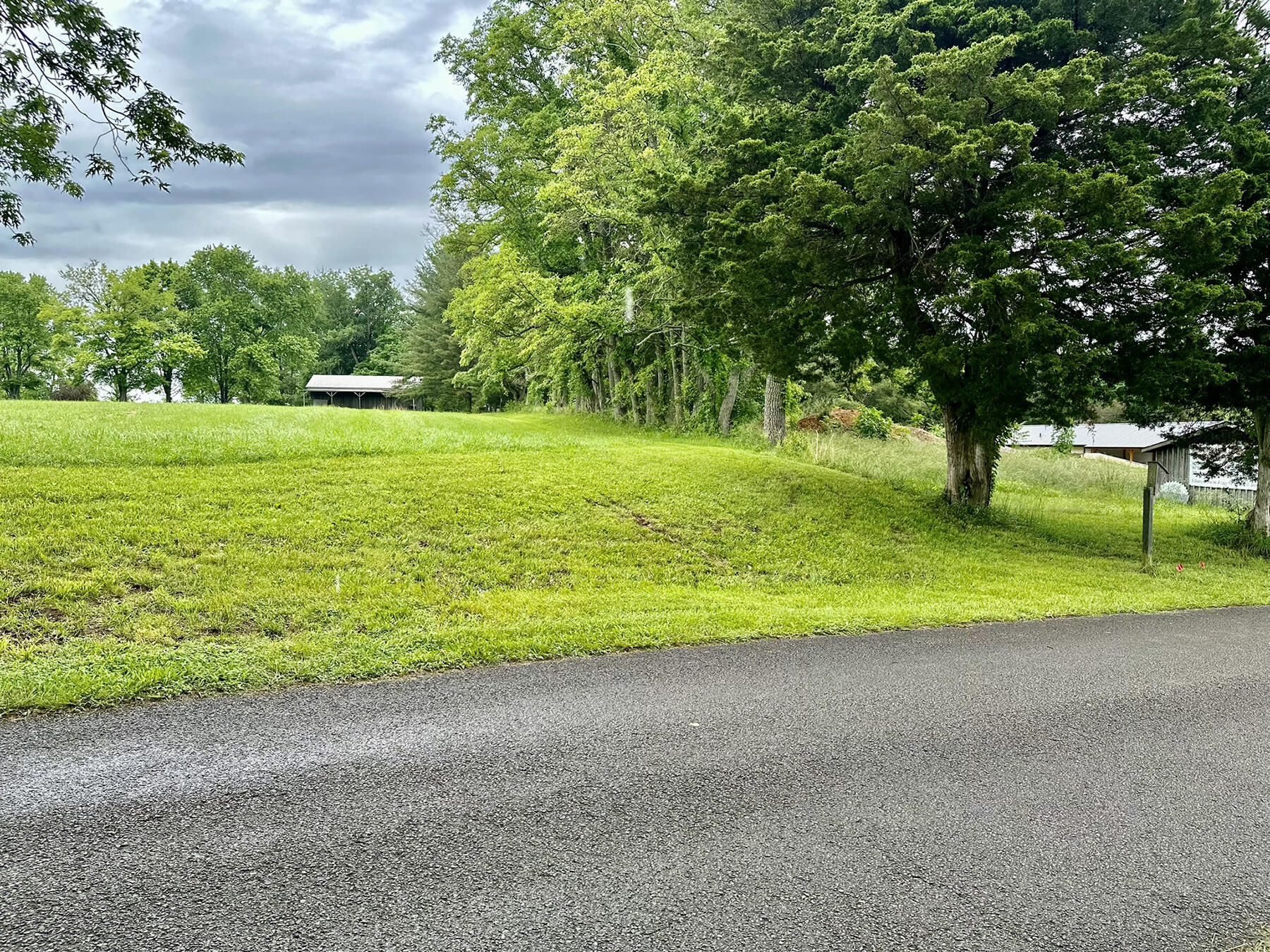 1702 Greenbriar Road Monticello, KY 42633 - Photo 40 of 45 IMG_8566