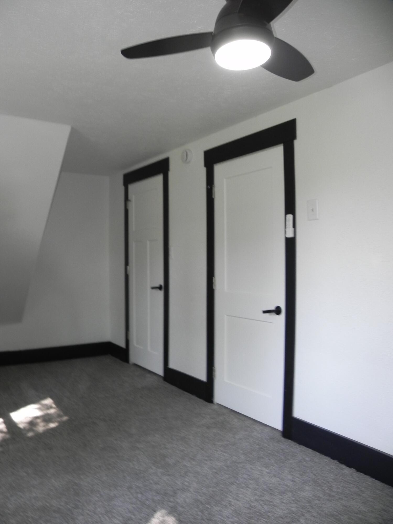 1209 7th Street Three Rivers, MI 49093 - Photo 23 of 40 DSCN2304