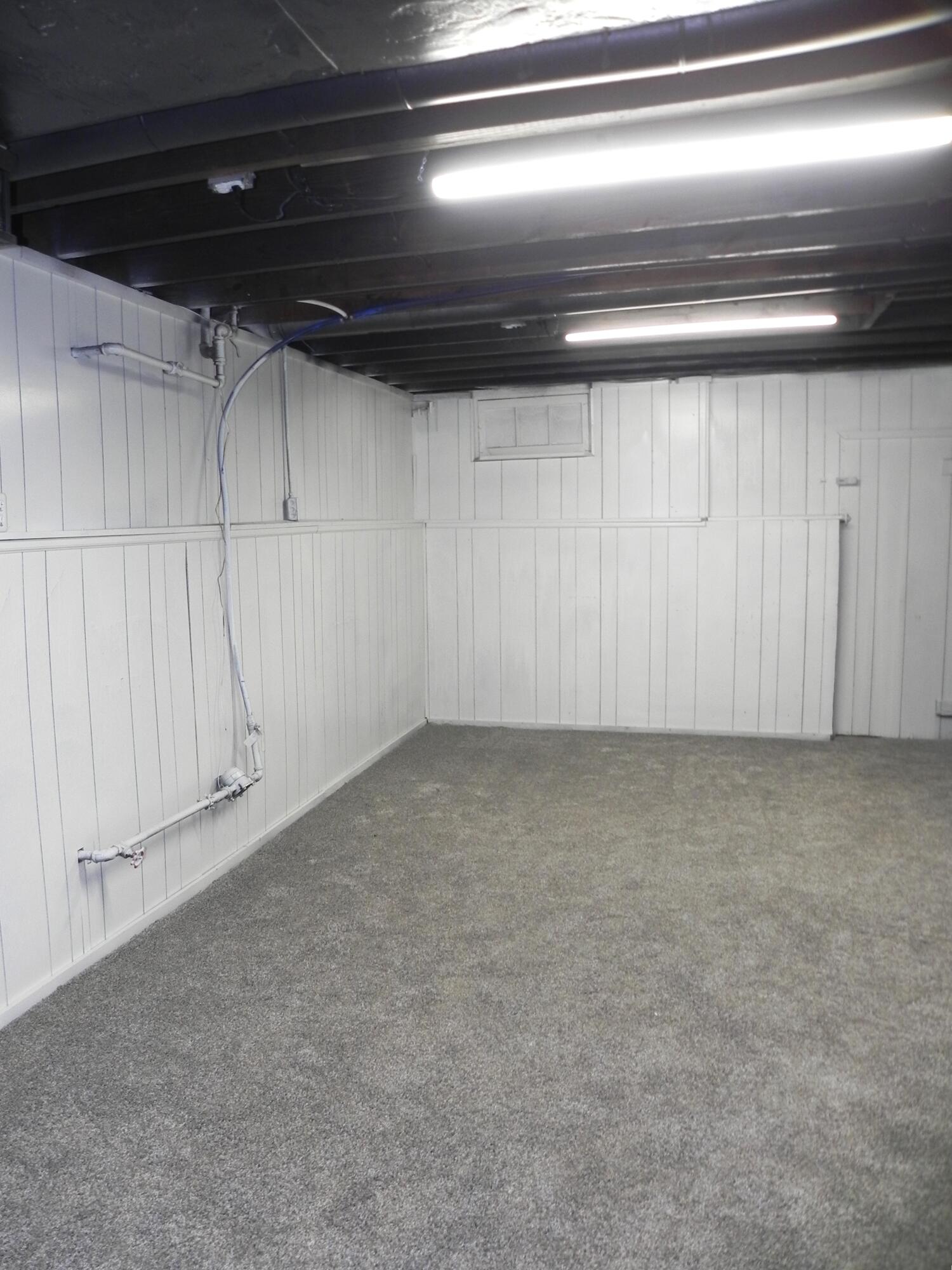 1209 7th Street Three Rivers, MI 49093 - Photo 33 of 40 DSCN2325