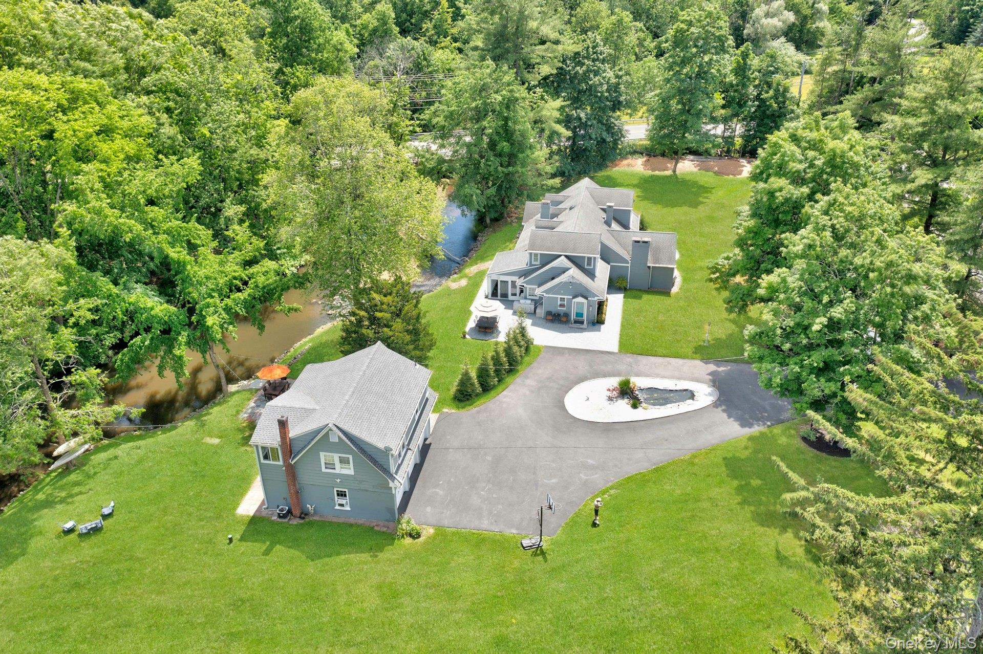 459 Haverstraw Road Suffern, NY 10901 - Photo 4 of 47