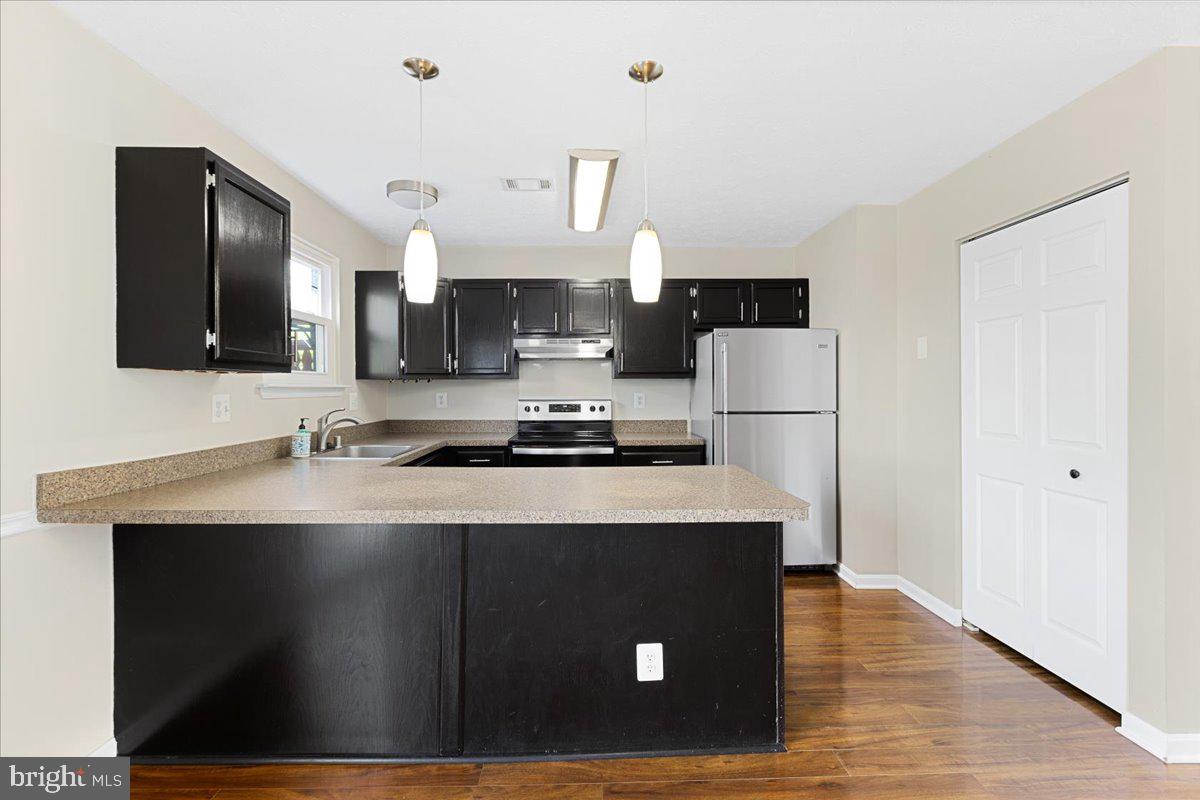 316 Rambling Ridge Court Pasadena, MD 21122 - Photo 7 of 26 Brand New Stainless Steel Appliances