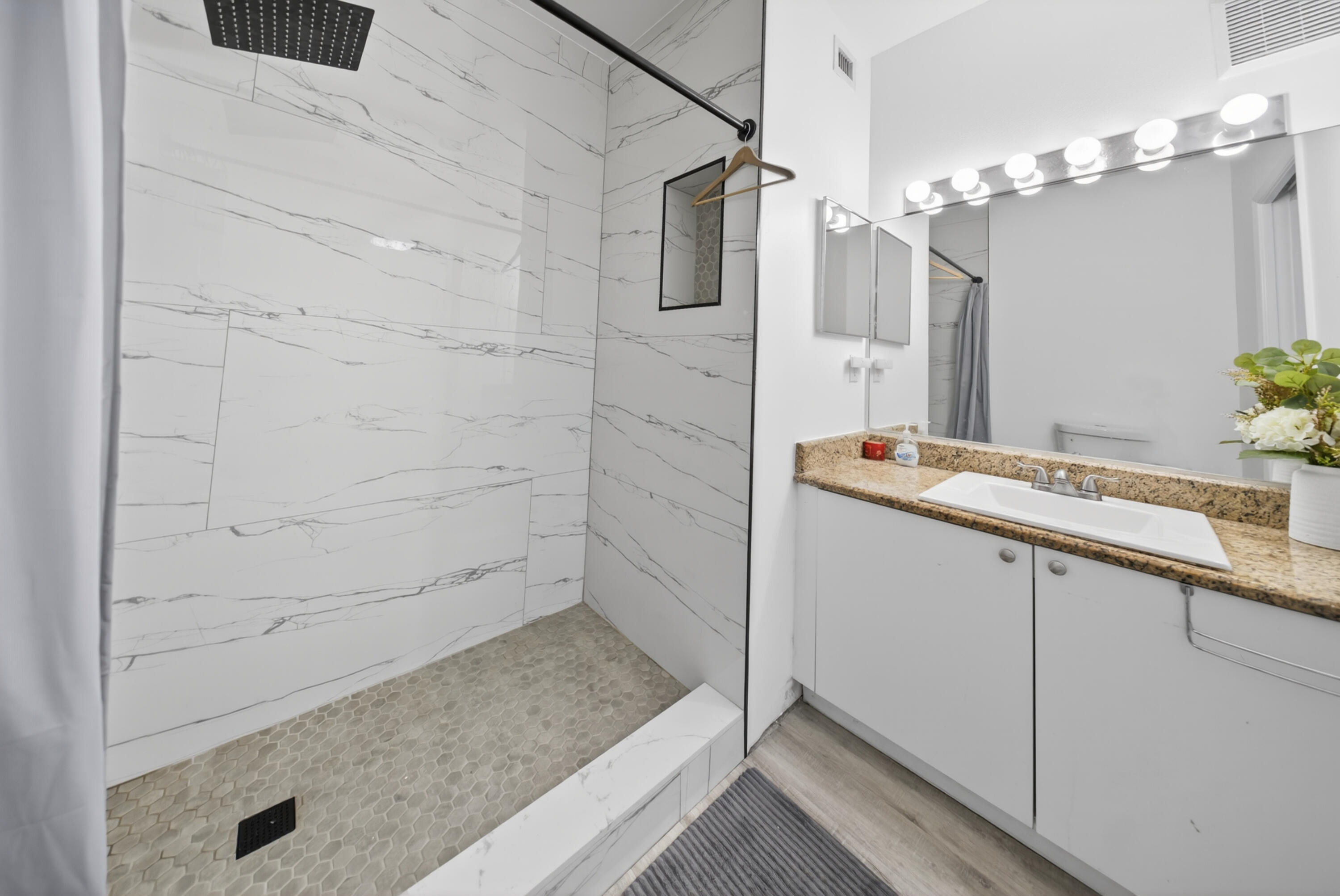 8020 North Nob Hill Road, Unit 305 Tamarac, FL 33321 - Photo 7 of 14 DSC04182