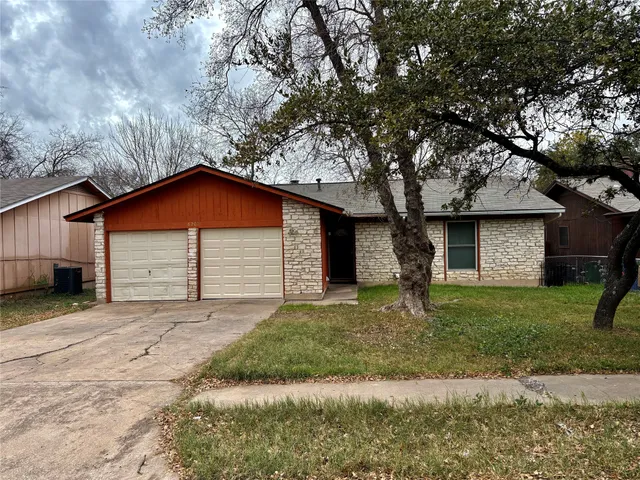 $2,200 | 6200 Woodhue Drive, Austin, TX 78745