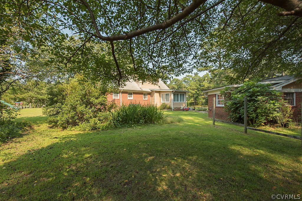 993 Holly Point Road Mathews, VA 23109 - Photo 11 of 49