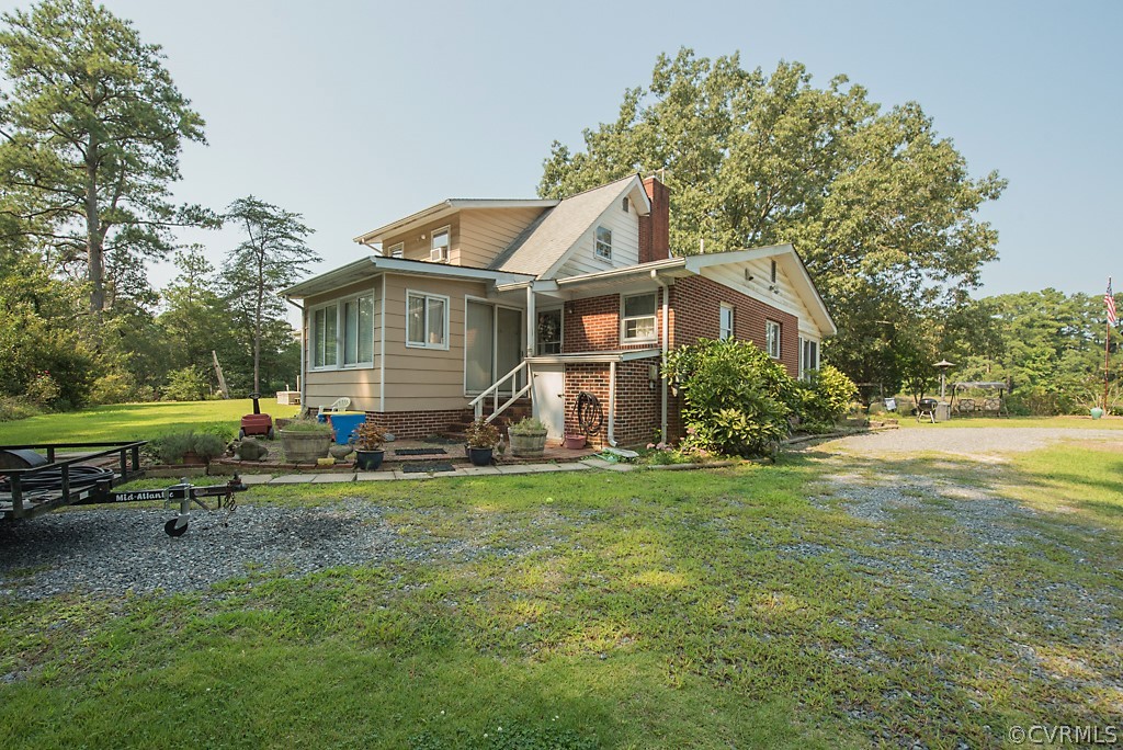 993 Holly Point Road Mathews, VA 23109 - Photo 7 of 49