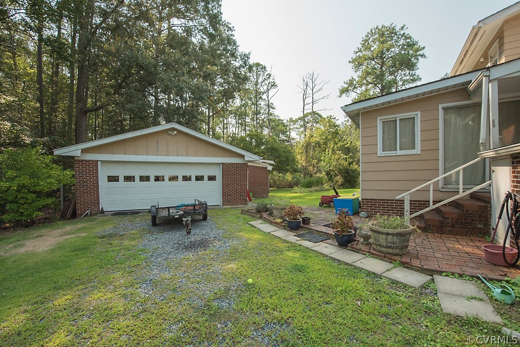 993 Holly Point Road Mathews, VA 23109 - Photo 8 of 49