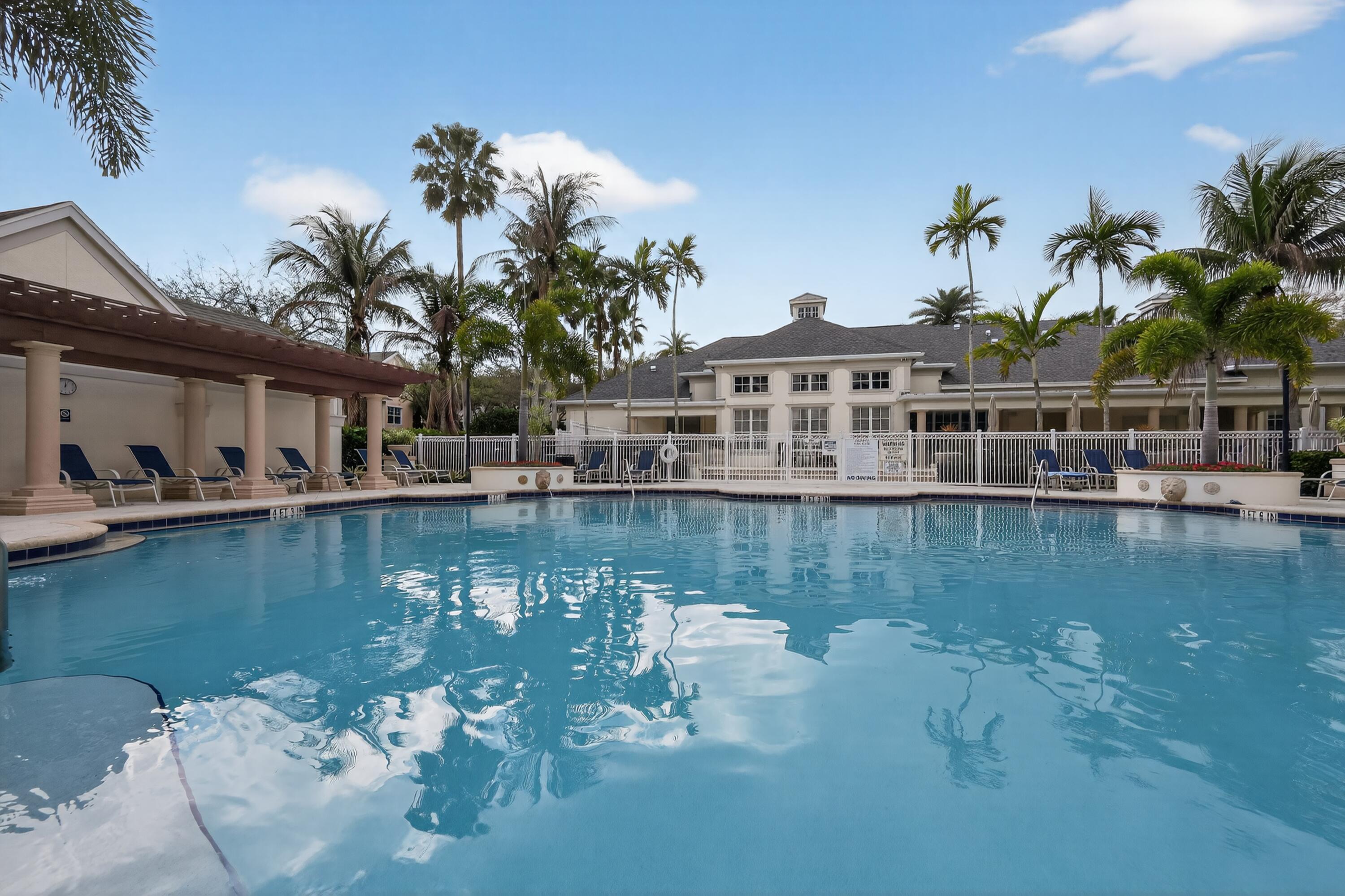 156 Aragon Way Jupiter, FL 33458 - Photo 27 of 30 08_156_Aragon_Way_apt_103_Jupiter_FL_334