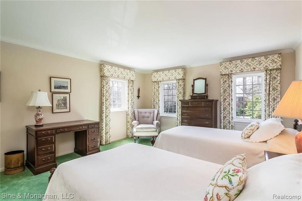 88 Cloverly Road Grosse Pointe Farms, MI 48236 - Photo 32 of 53