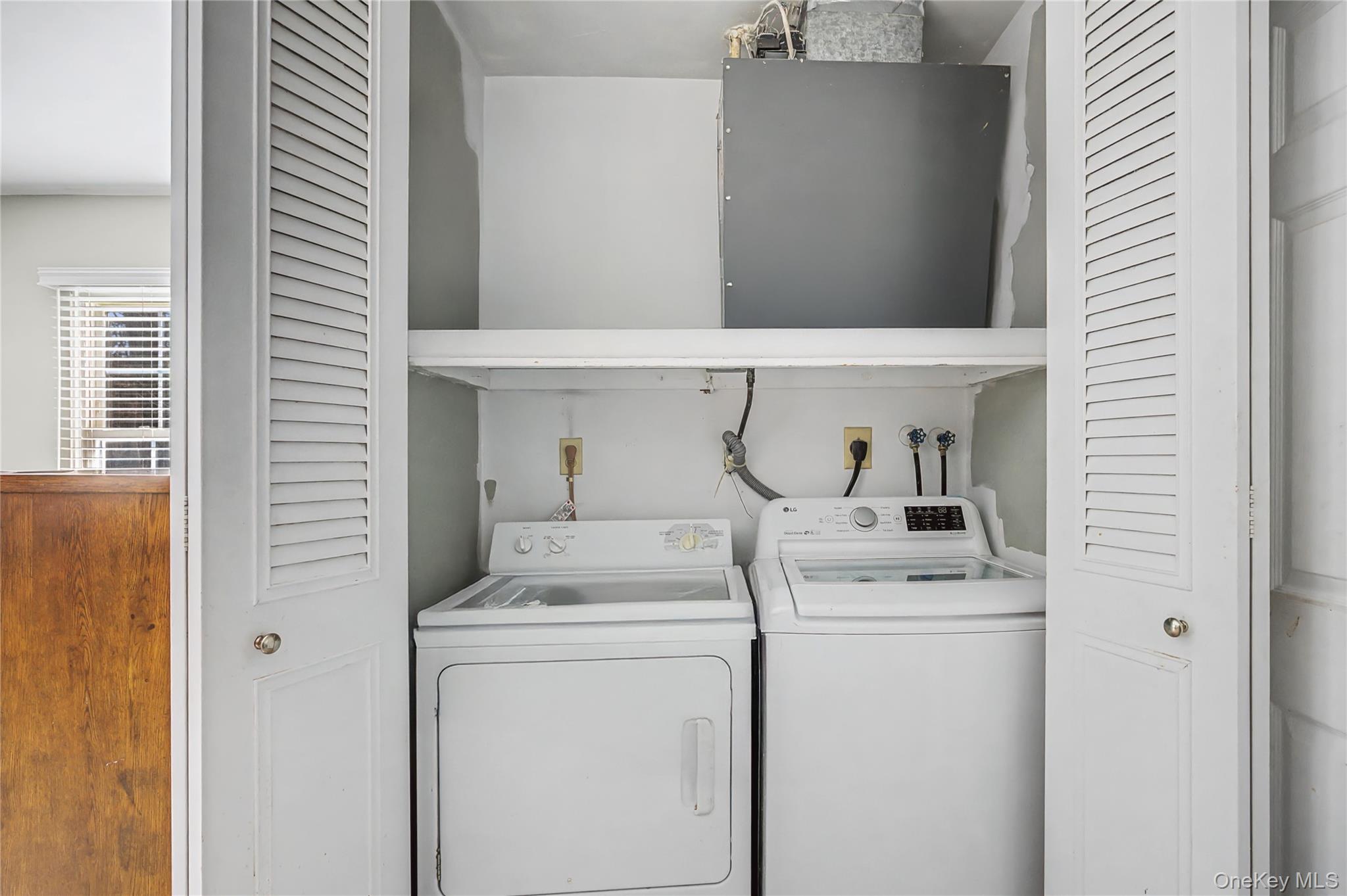 230 Blackpool Court, Unit A Ridge, NY 11961 - Photo 21 of 25