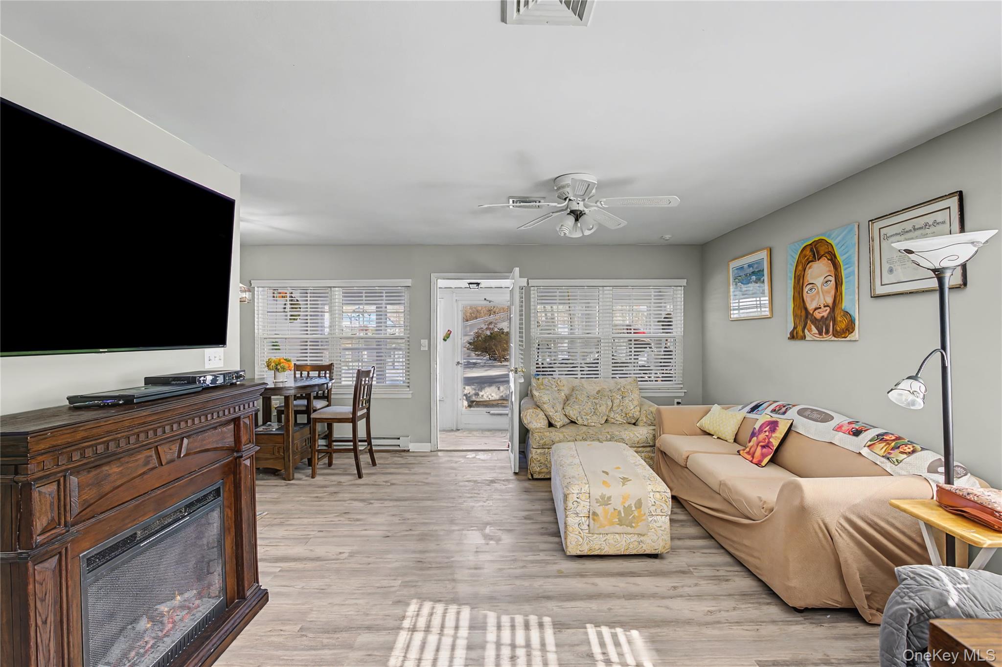 230 Blackpool Court, Unit A Ridge, NY 11961 - Photo 8 of 25