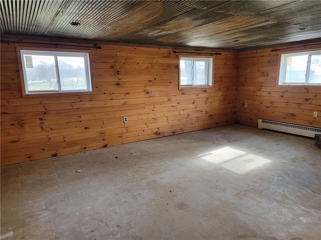 877 North 950 East Road Tower Hill, IL 62571 - Photo 11 of 28 an empty room with windows