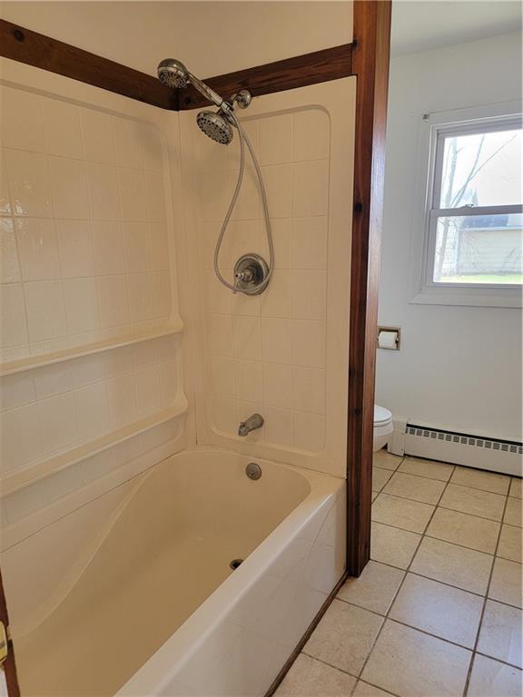 877 North 950 East Road Tower Hill, IL 62571 - Photo 15 of 28 a bathroom with a bathtub and a shower
